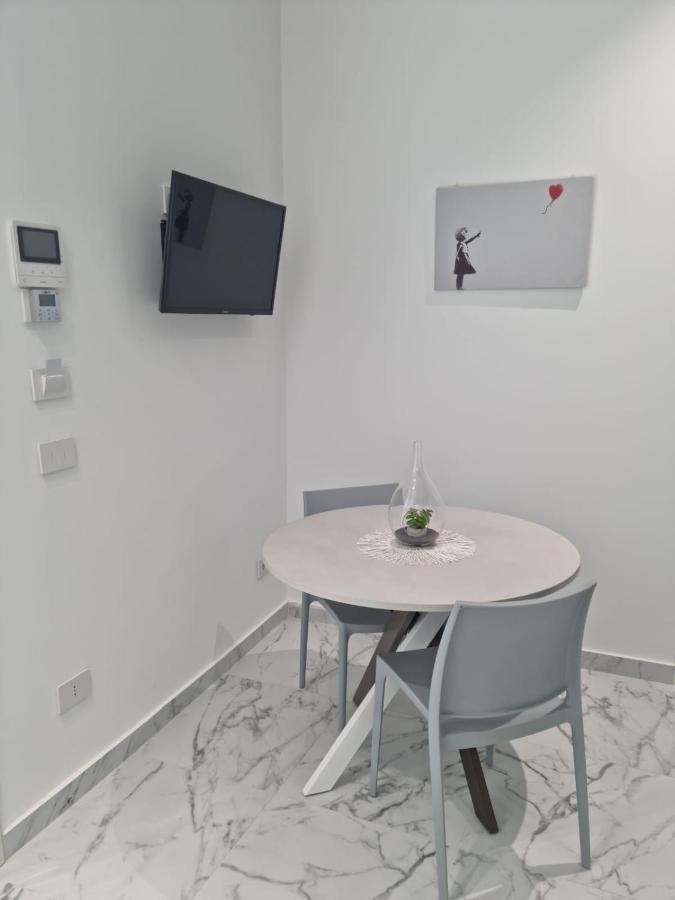Lci Deluxe Rooms San Cataldo  Bagian luar foto